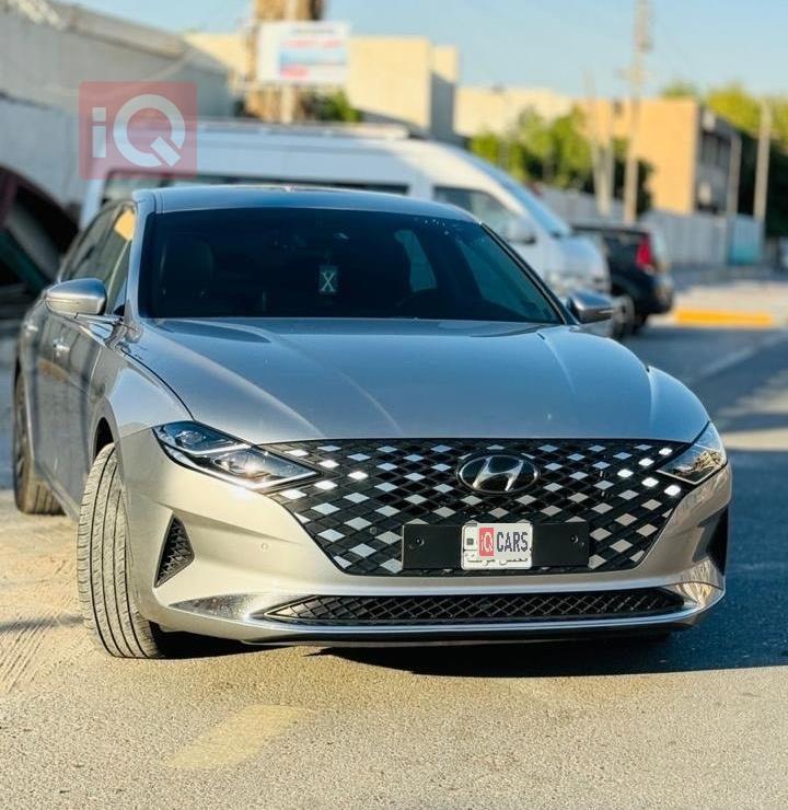 Hyundai Azera